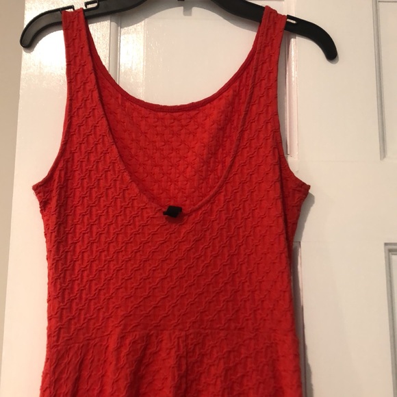 Red dress - Picture 4 of 4